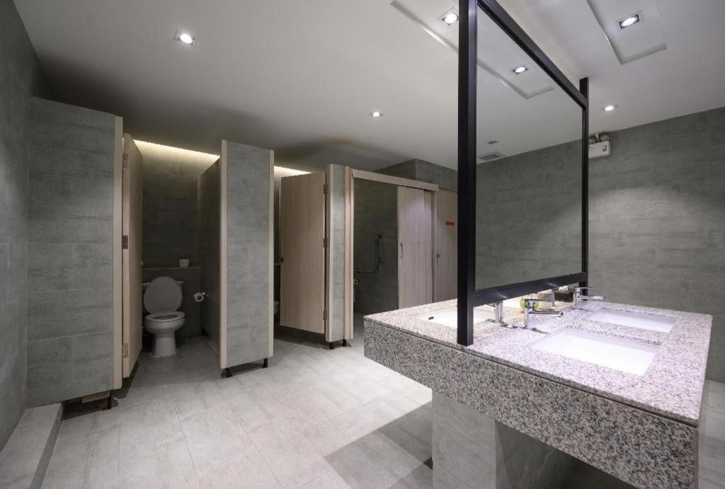 Iwish Hotel Бангкок Экстерьер фото