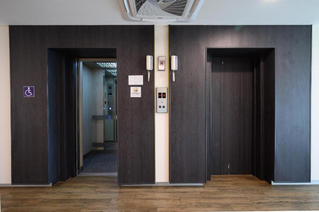 Iwish Hotel Бангкок Экстерьер фото