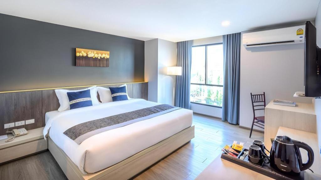 Iwish Hotel Бангкок Экстерьер фото
