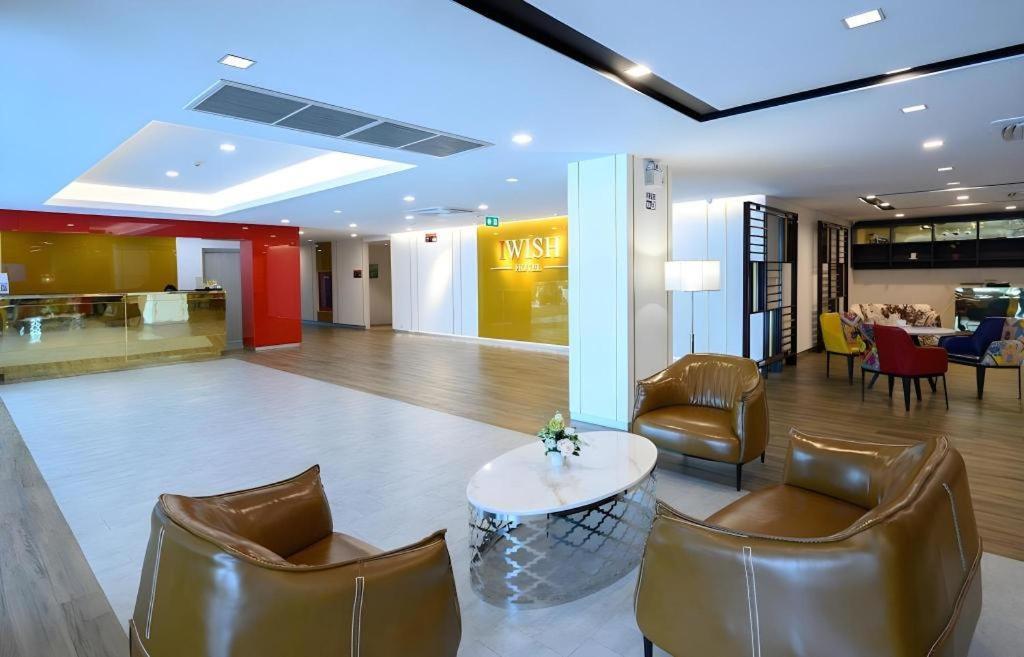 Iwish Hotel Бангкок Экстерьер фото