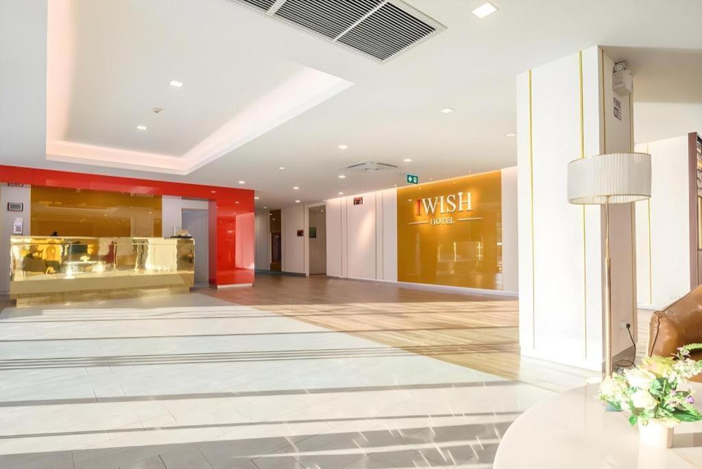 Iwish Hotel Бангкок Экстерьер фото