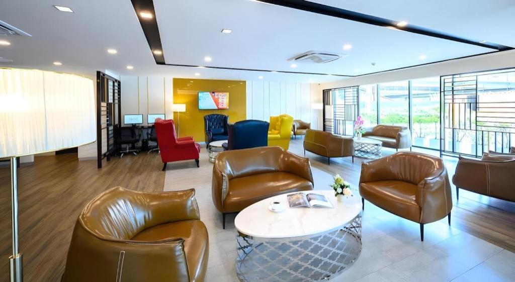 Iwish Hotel Бангкок Экстерьер фото
