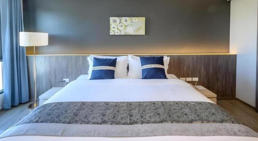 Iwish Hotel Бангкок Экстерьер фото
